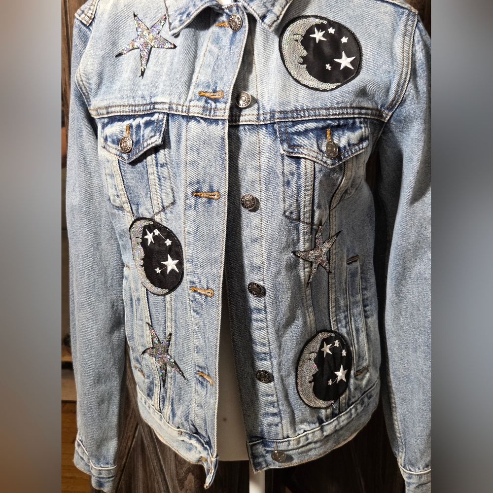 NEW Taigwah Star and Moon light wash denim jacket.